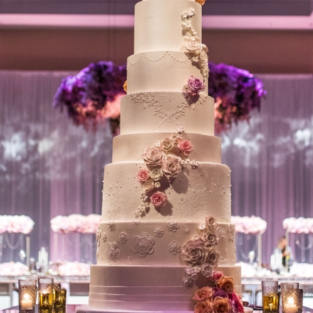 10 Best Wedding Cake Trends Going into 2019